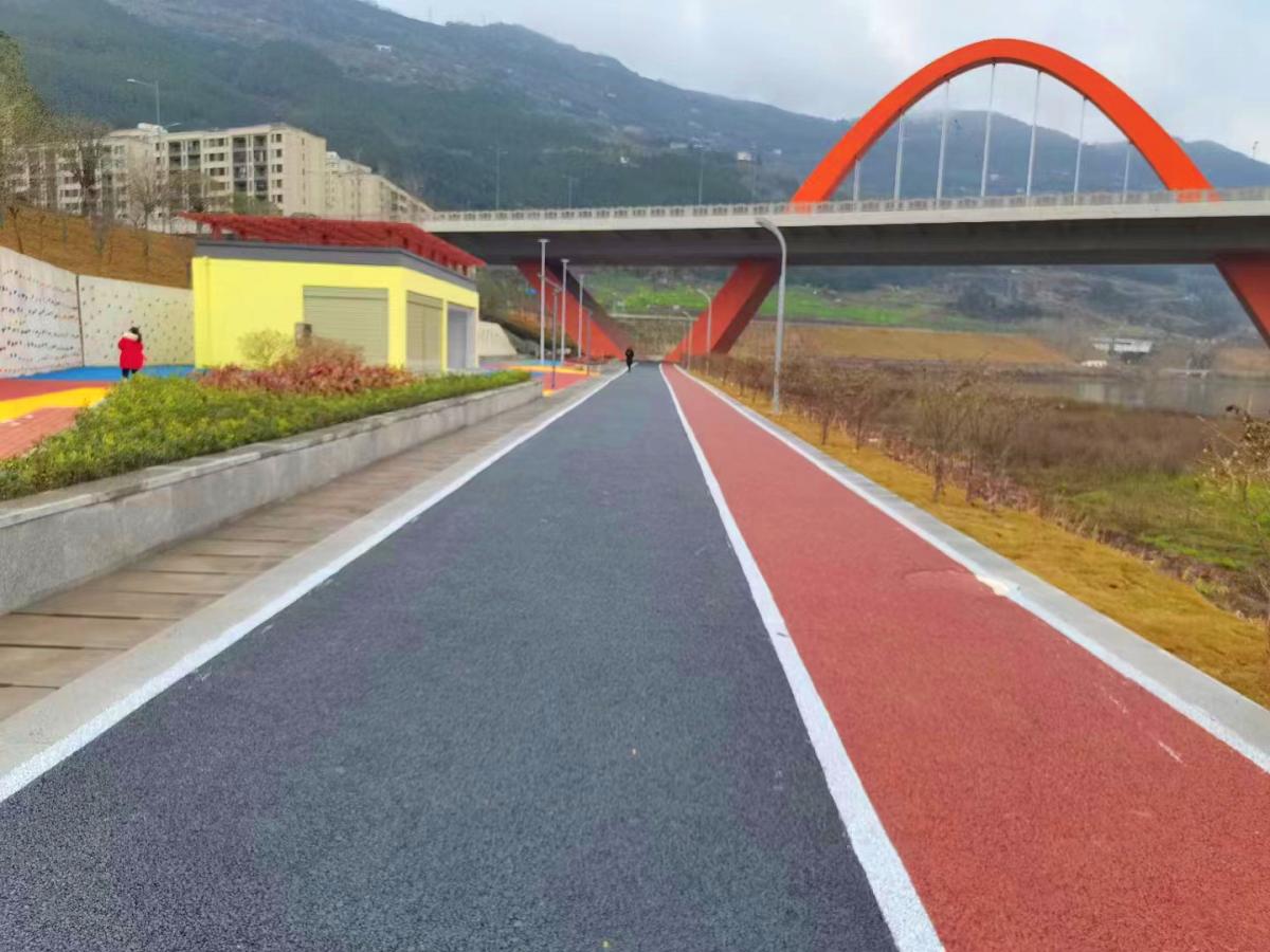 开州滨湖北路骑游道a.jpg